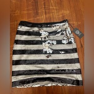 Vince Camuto Black and Silver Sequin Mini Skirt